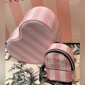 New Victoria’s Secret iconic Heart Jewelry Box and Keychain